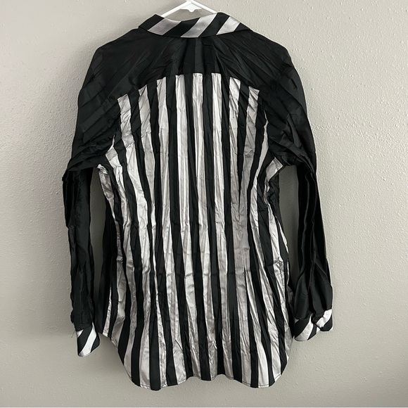 Beluva San Francisco Crinkle Pleated XL Collared Button Up Black Silver Striped - Picture 3 of 7